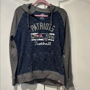 NWT womens/juniors Sz L PATRIOTS NFL Navy and Gray Hoodie